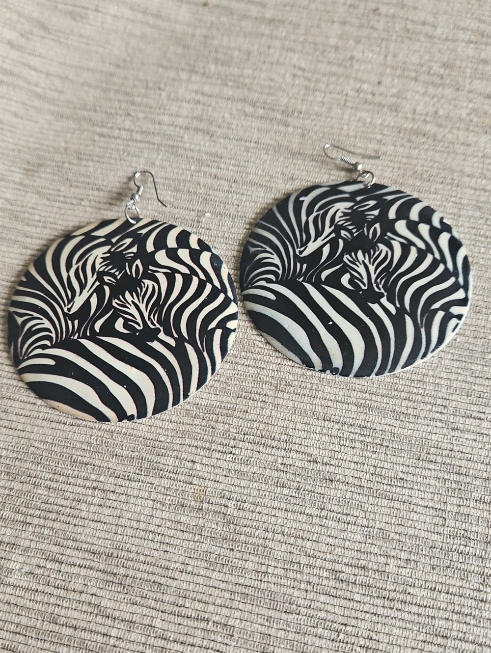 4  For $10 Black & White Zebra Print Round Dangle Disc Earrings